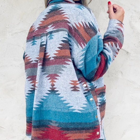🔸️sale🔸️PS Lily Aztec Printed Shacket - Picture 4 of 7